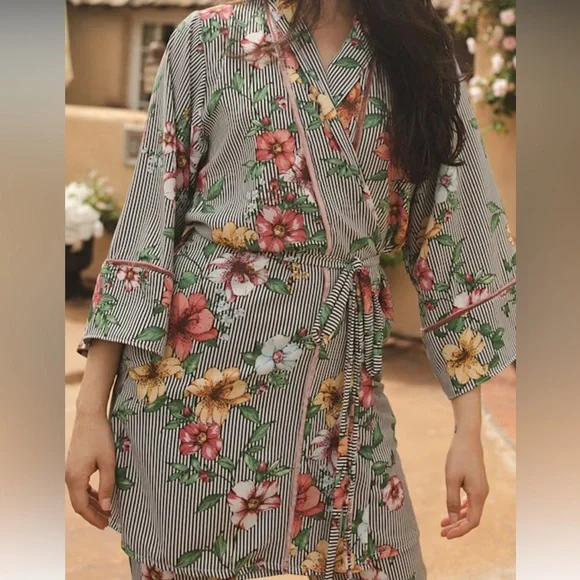 JENNAFER GRACE WOMENS Floral Kimono Robe MEDIUM - Picture 3 of 12